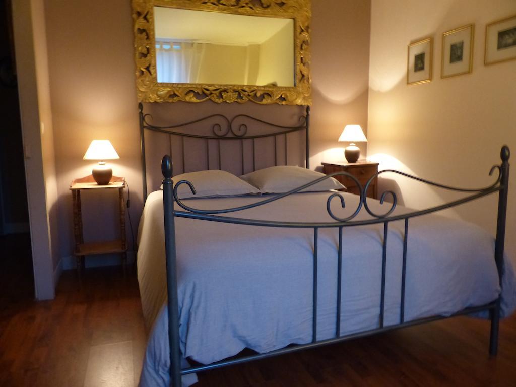 Le Domaine De Panissac Bed & Breakfast Berneuil  Rom bilde