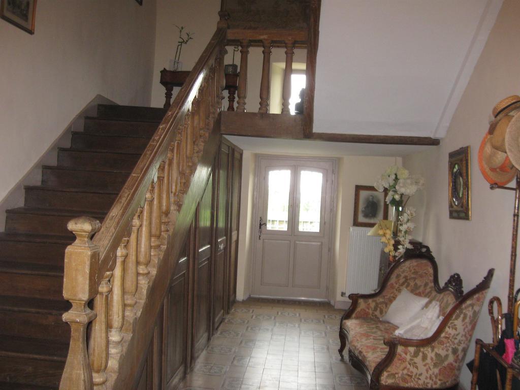Le Domaine De Panissac Bed & Breakfast Berneuil  Eksteriør bilde