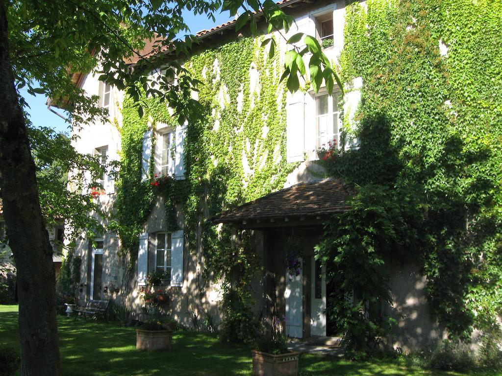 Le Domaine De Panissac Bed & Breakfast Berneuil  Eksteriør bilde